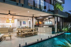 Azure Port Douglas - Luxurious & Modern